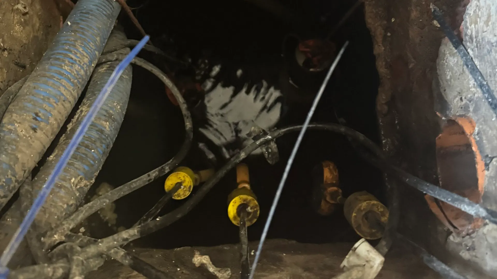 Clogged pumping chamber before the work